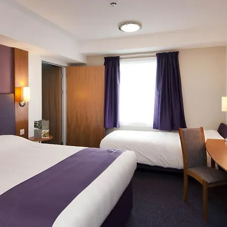 Premier Inn Southsea-3